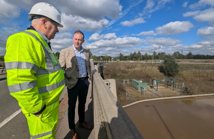 Blake Stephenson MP with Martin Fellows at the A421 closure at Marston Moreteyne